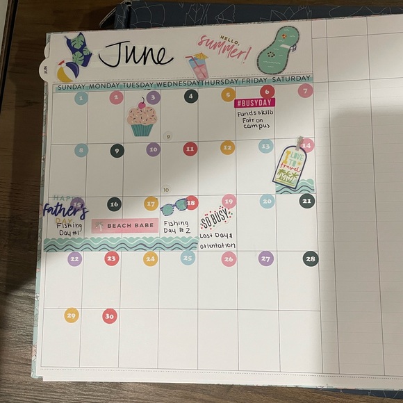 Laurel Denise Vertical Weekly Planner - Picture 15 of 16